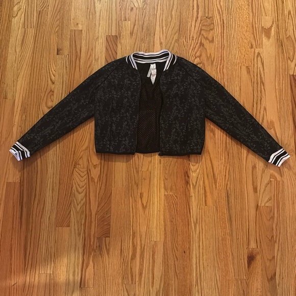 Fabletics Black Floral Semi-Cropped Tia Bomber Zip Jacket - Picture 3 of 7
